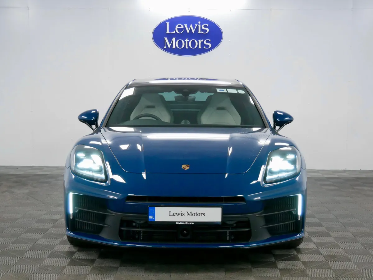 2025 Porsche Panamera 4 E-Hybrid - Image 3