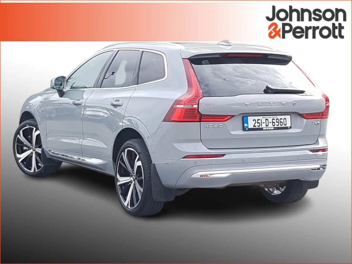 Volvo XC60 T6 350 bhp AWD Phev Ultra Bright (vent - Image 3