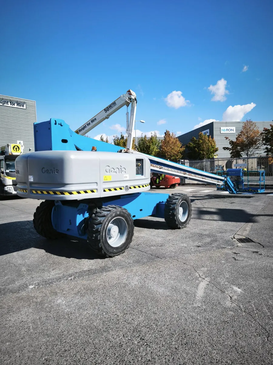 Genie S85 Telescopic Boom - Image 1