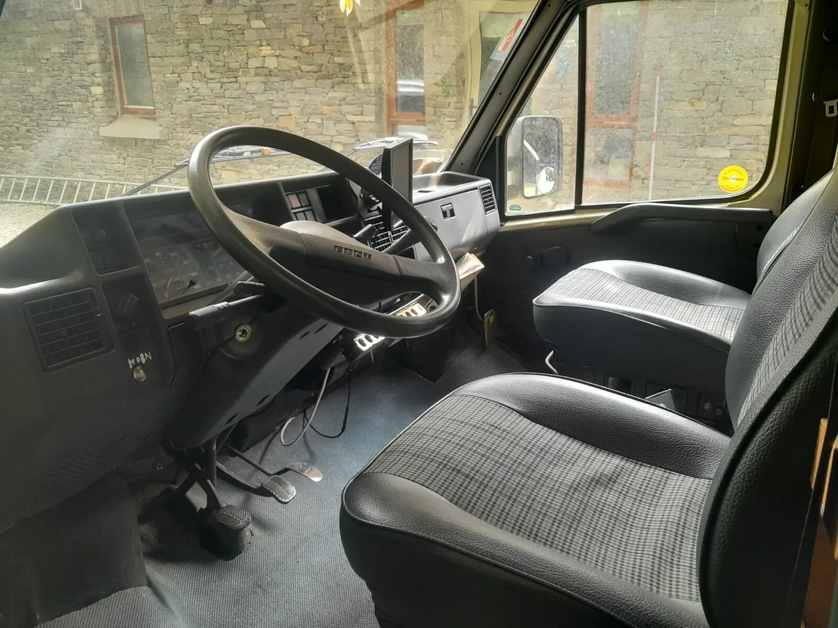 Campervan - Image 4