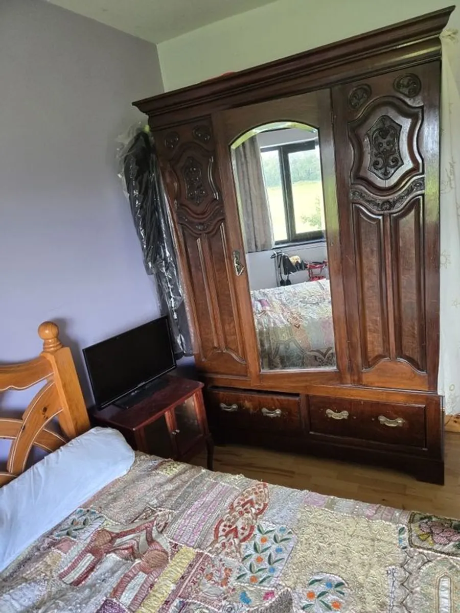 Furniture - Image 3