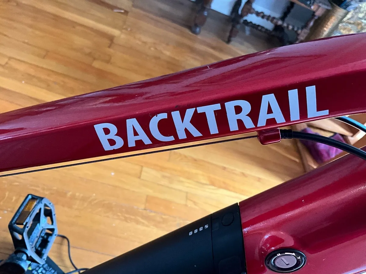 AS NEW - Montana Backtrail E-Mountain Bike - Image 4