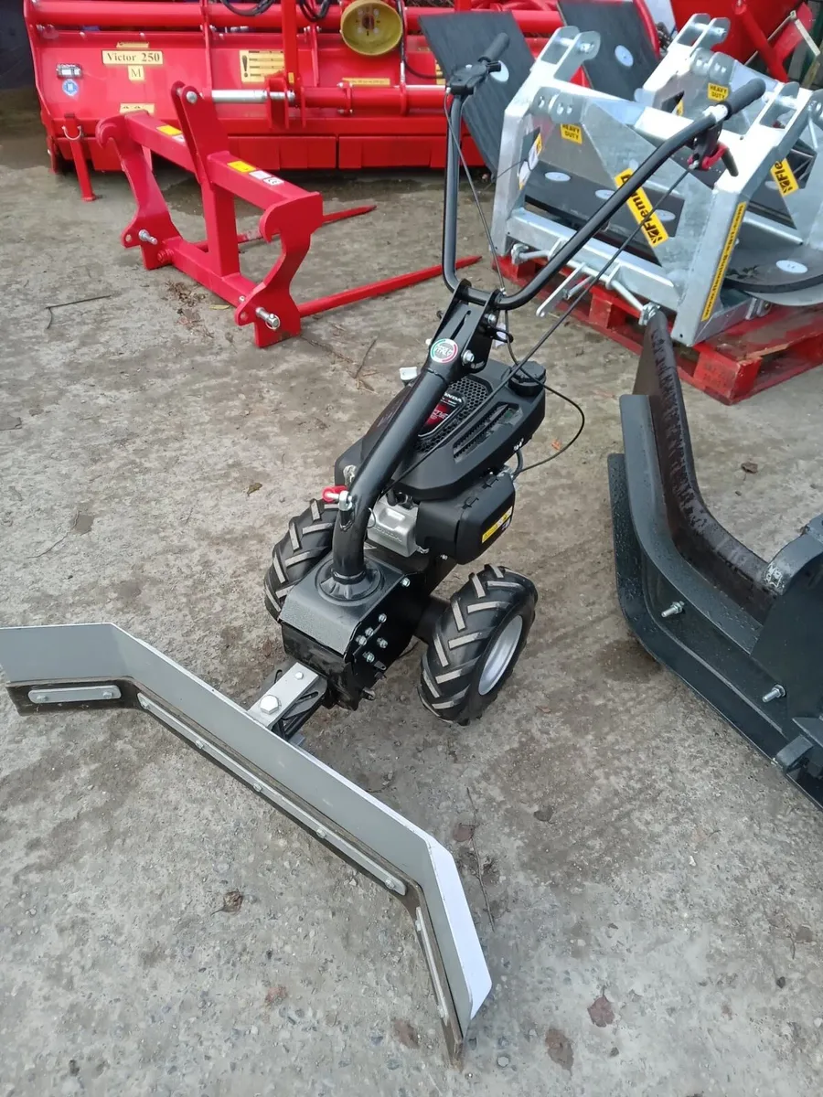Honda yard scraper - Image 1