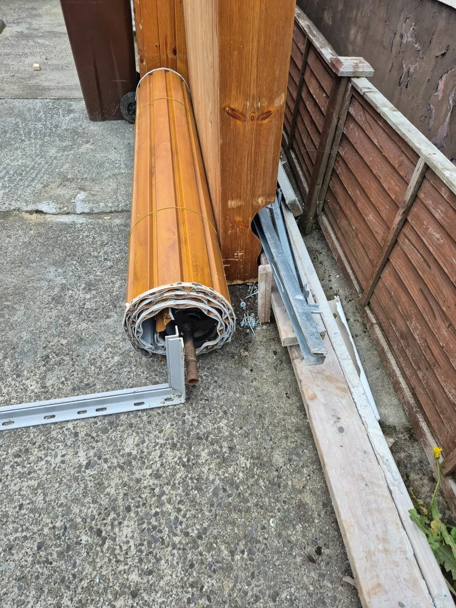Garage door - Image 2