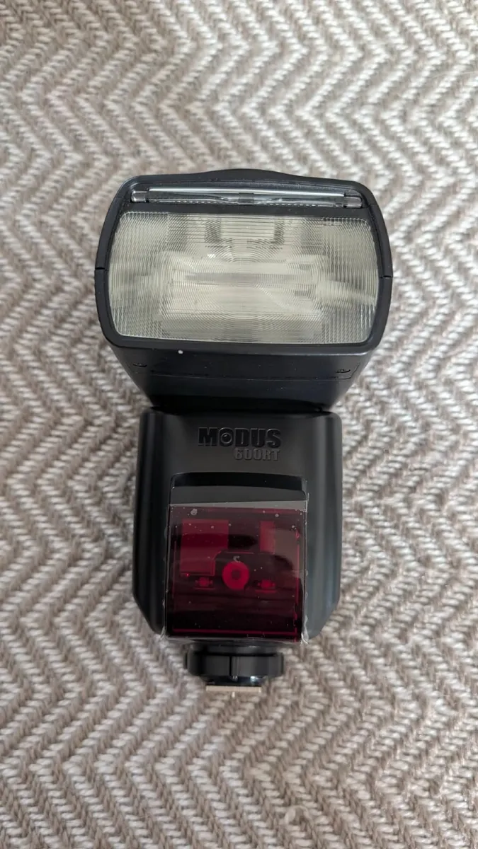 Canon EOS 250D + Printer + Flashes - Image 2