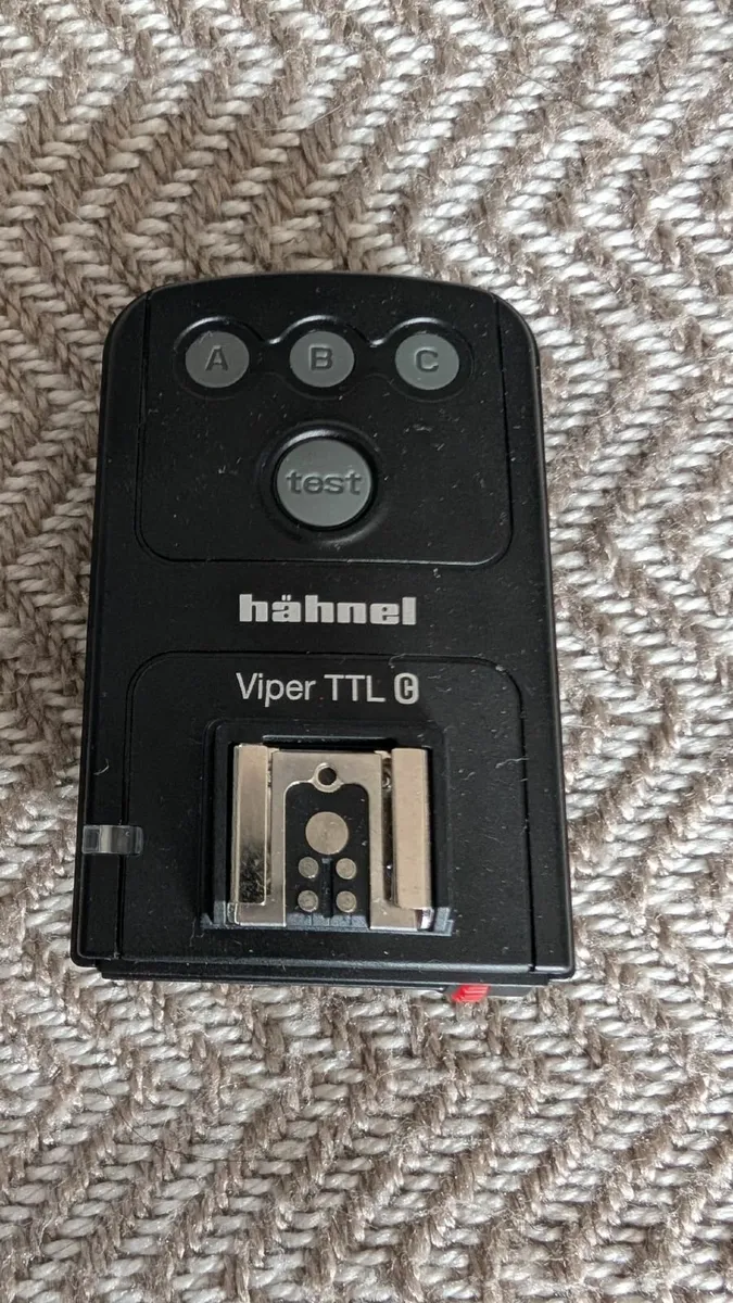 Canon EOS 250D + Printer + Flashes - Image 4