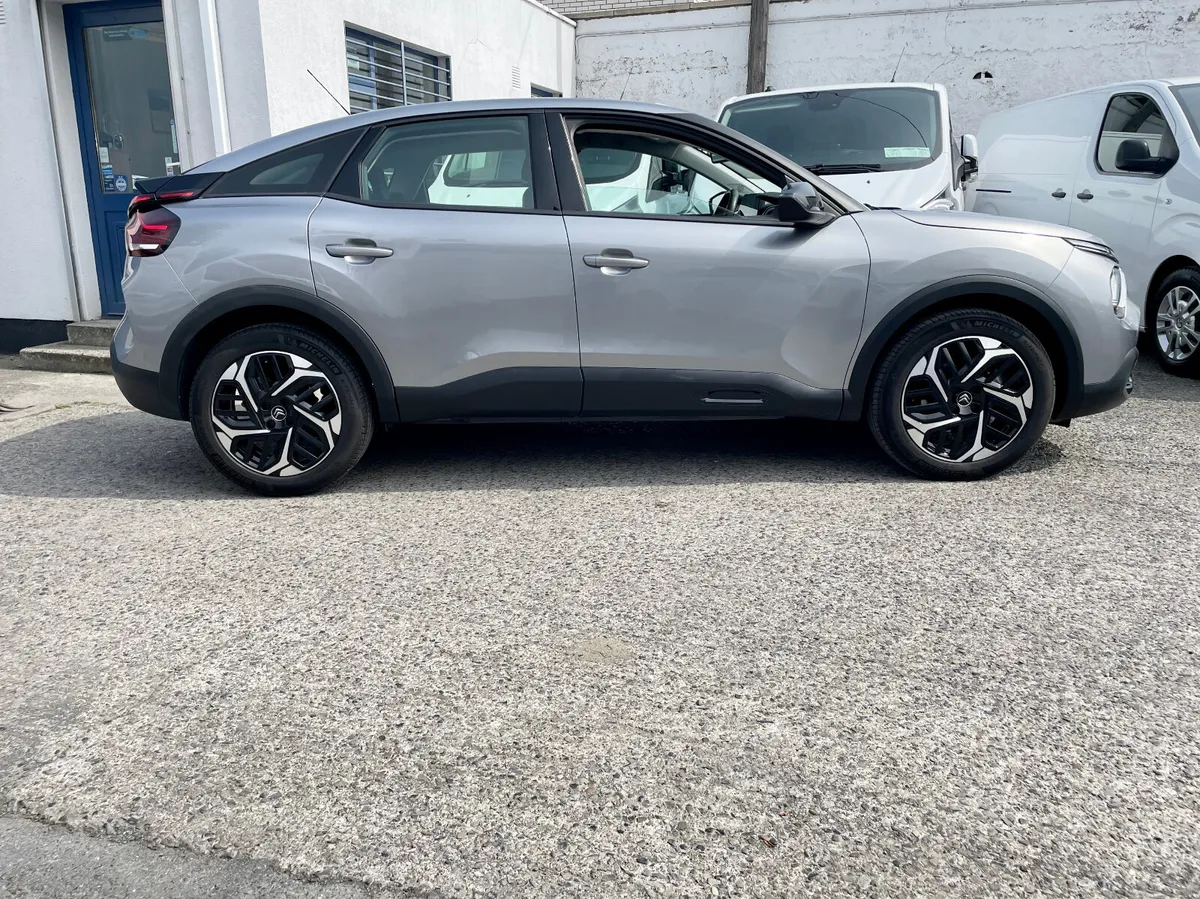 Citroen C4 Feel 1.5 BlueHdi 130BHP Auto Hatch,2022 - Image 3