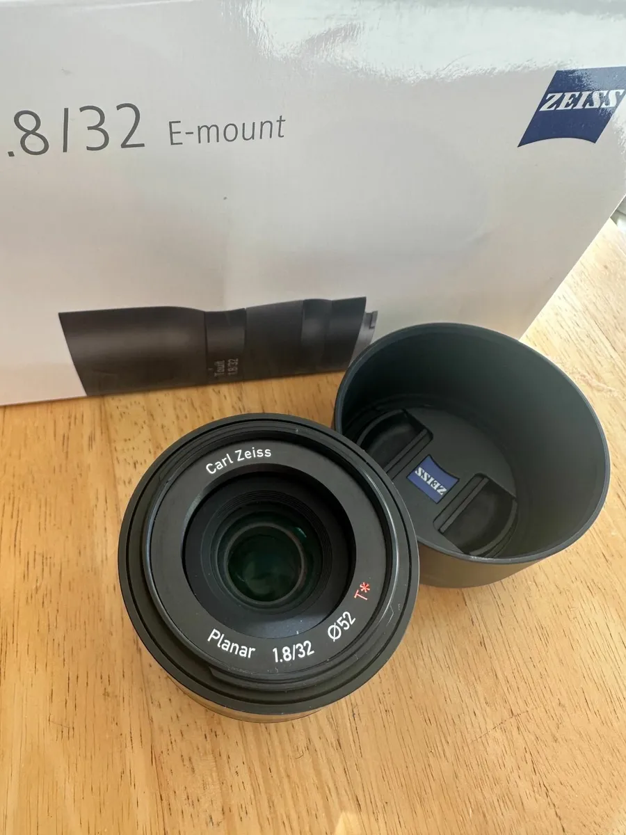 Carl Zeiss Touit 32mm f1.8 Sony E Mount - Image 3