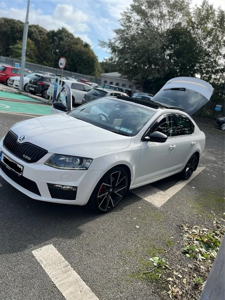 VRS Top spec with sunroof - Image 1