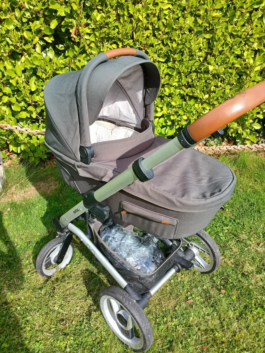 Mutsy nio travel system - Image 1