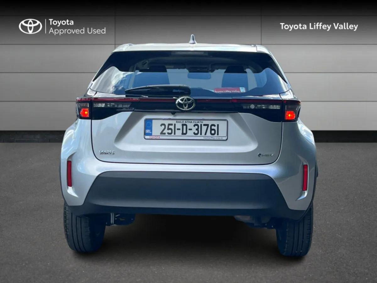 Toyota Yaris Cross YARIS CROSS LUNA - Image 4