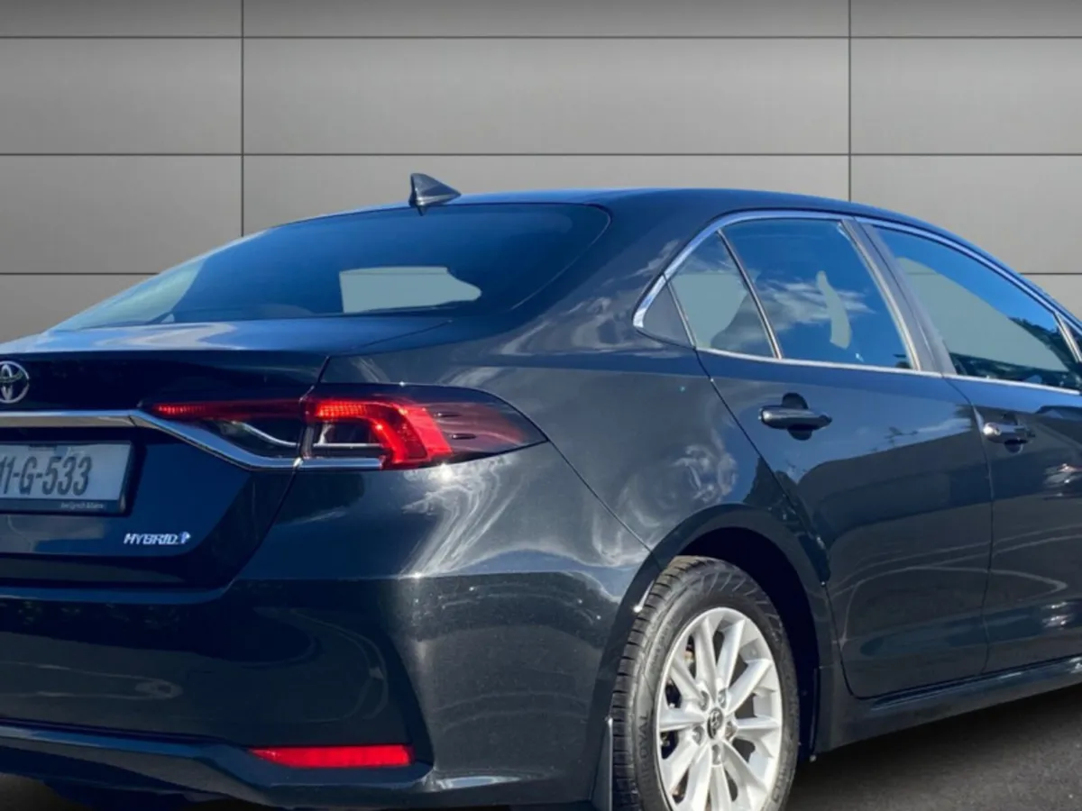 Toyota Corolla Hybrid Luna Saloon - Image 2