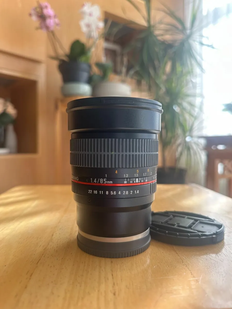 Samyang MF 85mm f1.4 Lens for Sony Emount - Image 1