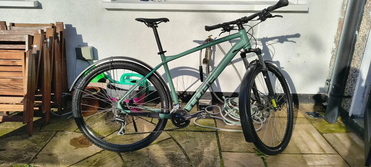 Commuter mountain bike Cube Aim Pro - Image 1