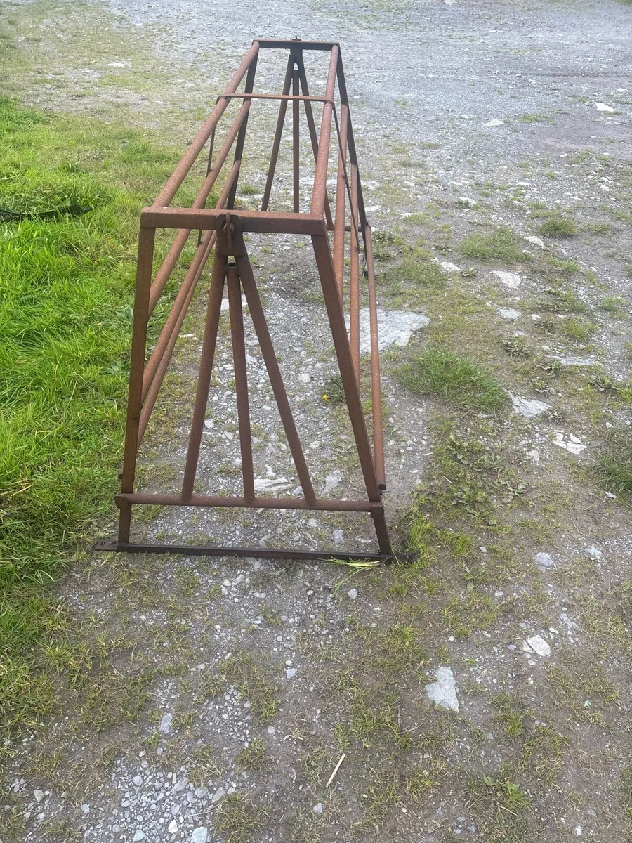 Farrowing crate - Image 3