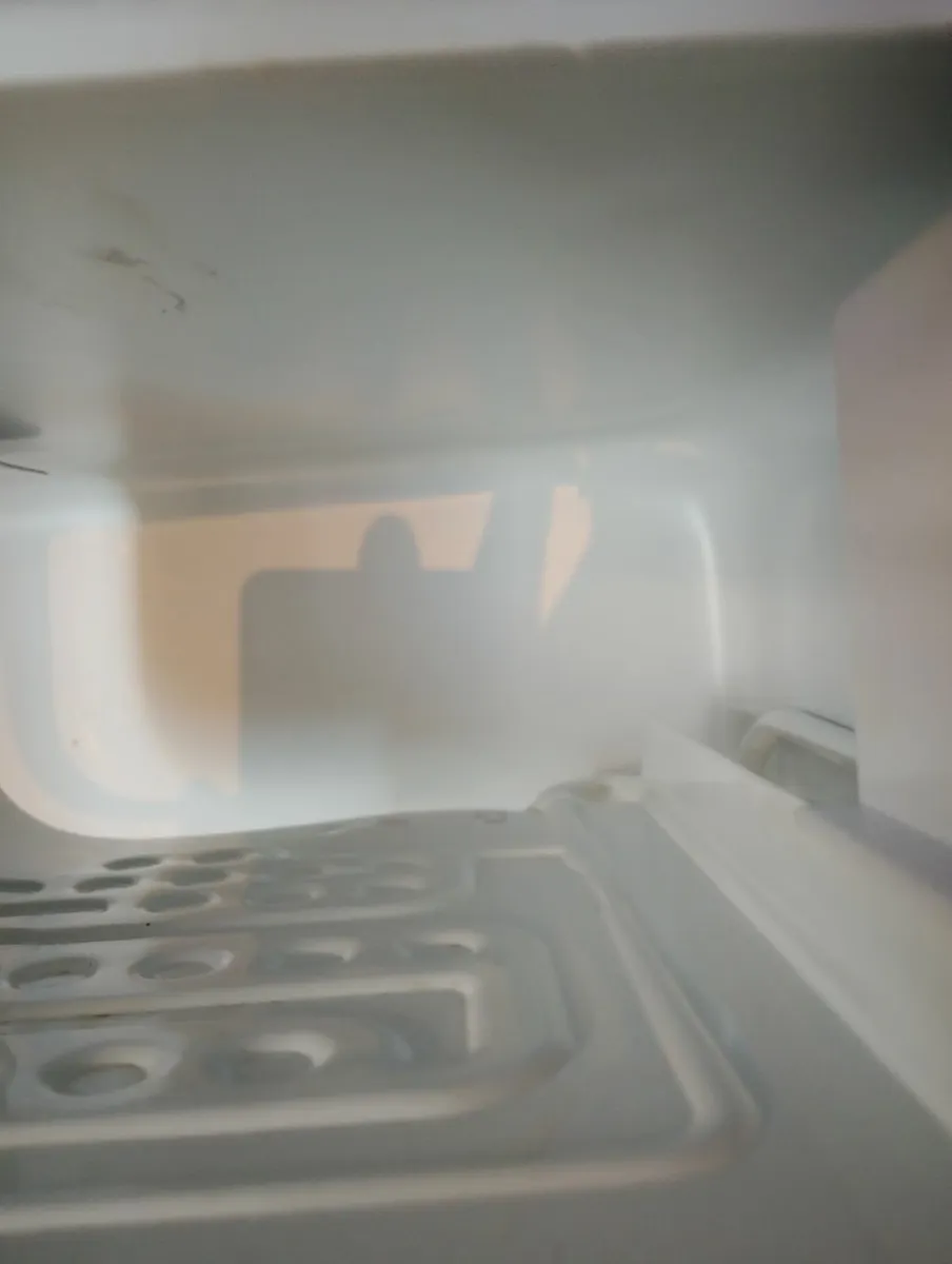 Mini fridge - Image 2