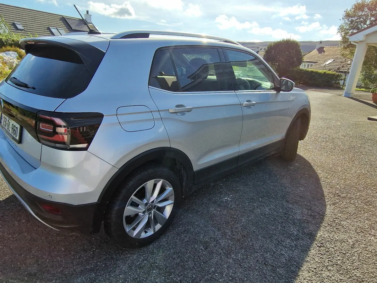 Volkswagen T-Cross 2023 - Image 4