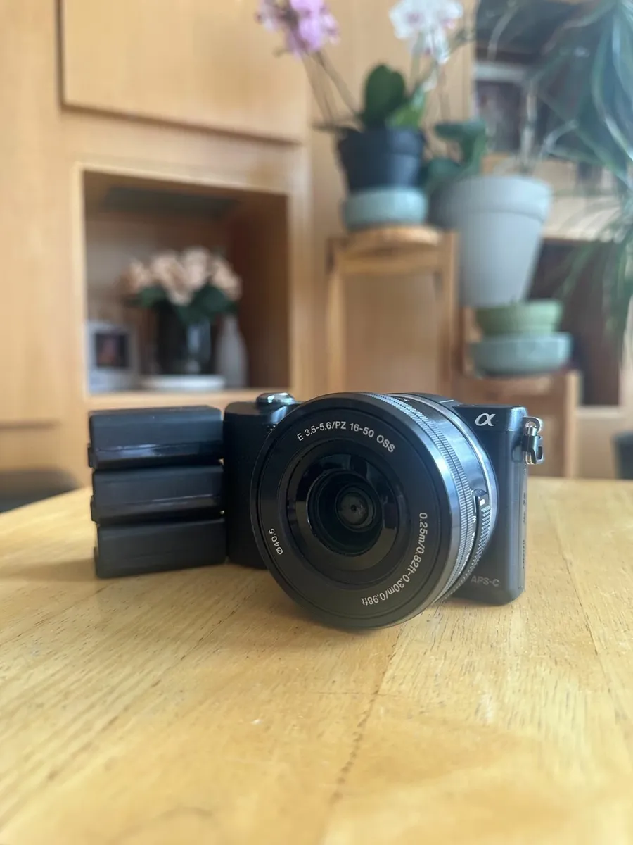Sony A5000 digital mirrorless Camera - Image 1
