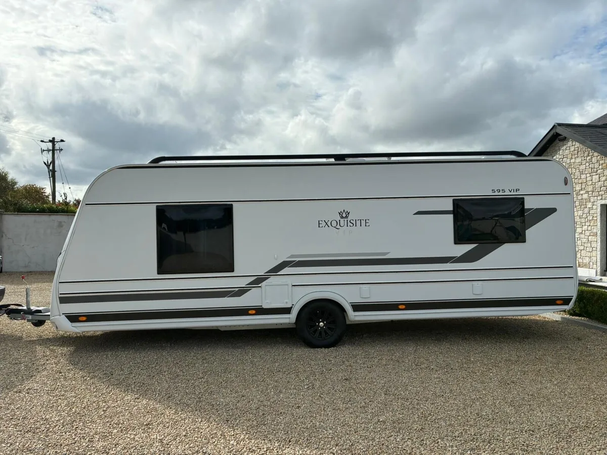2024 Lmc exquisite vip 4 berth island bed - Image 3