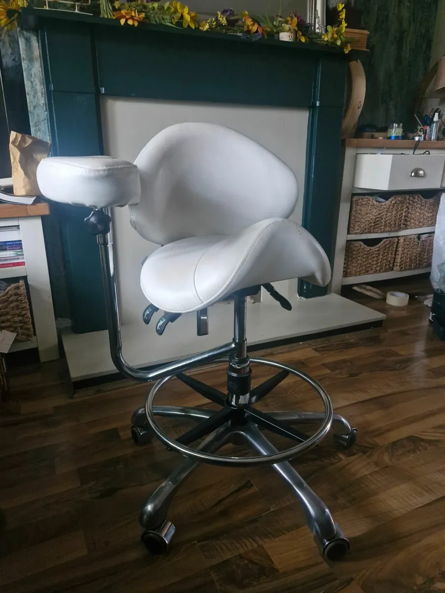 Salon supplies, for eyelash technician - Image 1