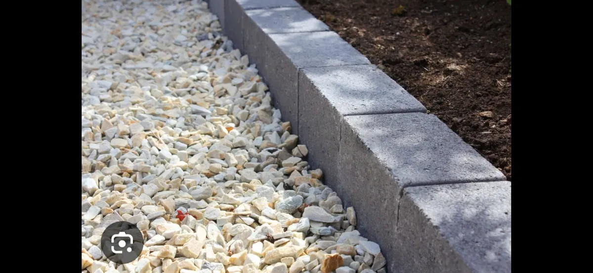 Paving Kerbstone - Image 1