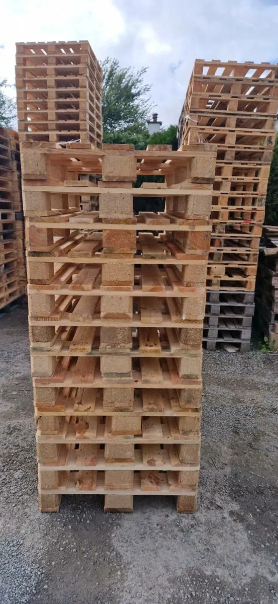Euro Pallets - Image 2