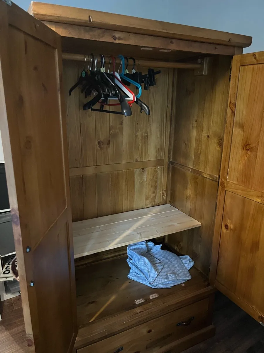 Wardrobe - Image 2