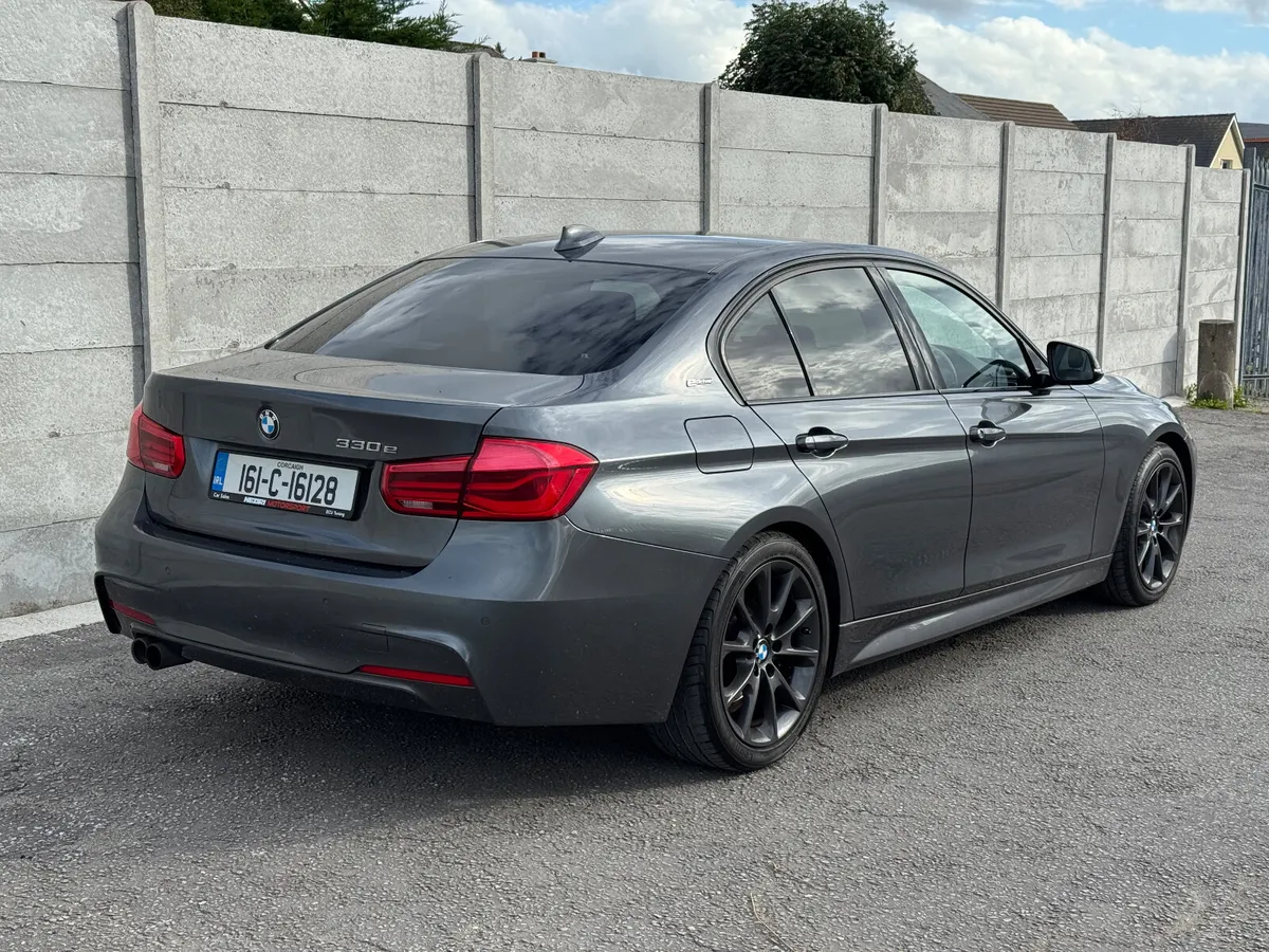 Bmw 330E Msport Plug In Hybrid Automatic - Image 4