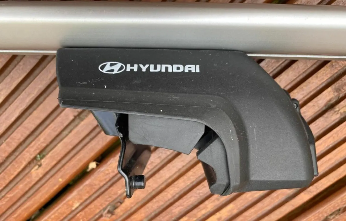 Roof Bars For Hyundai Tucson 2015 Onwards - Image 1