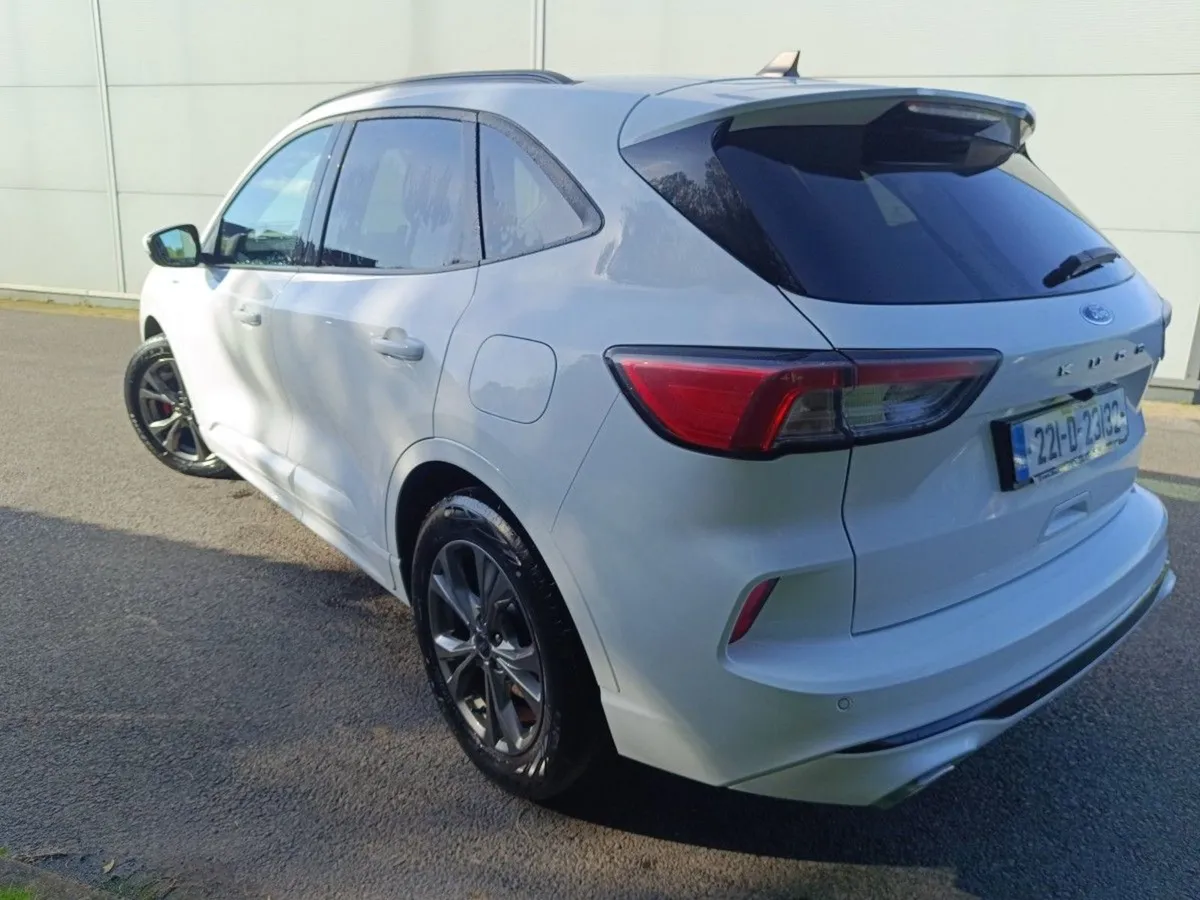 Ford Kuga 1.5tdci ST Line Eco 120PS St-line Mint - Image 3