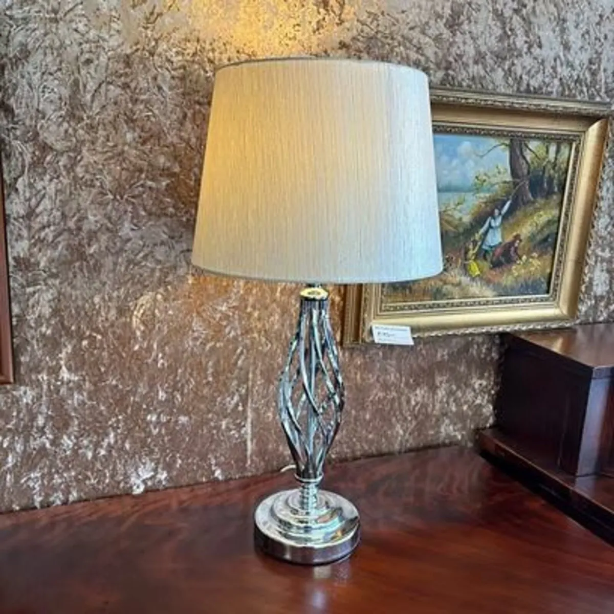 Silver swirl based table lamp. Excellent condition