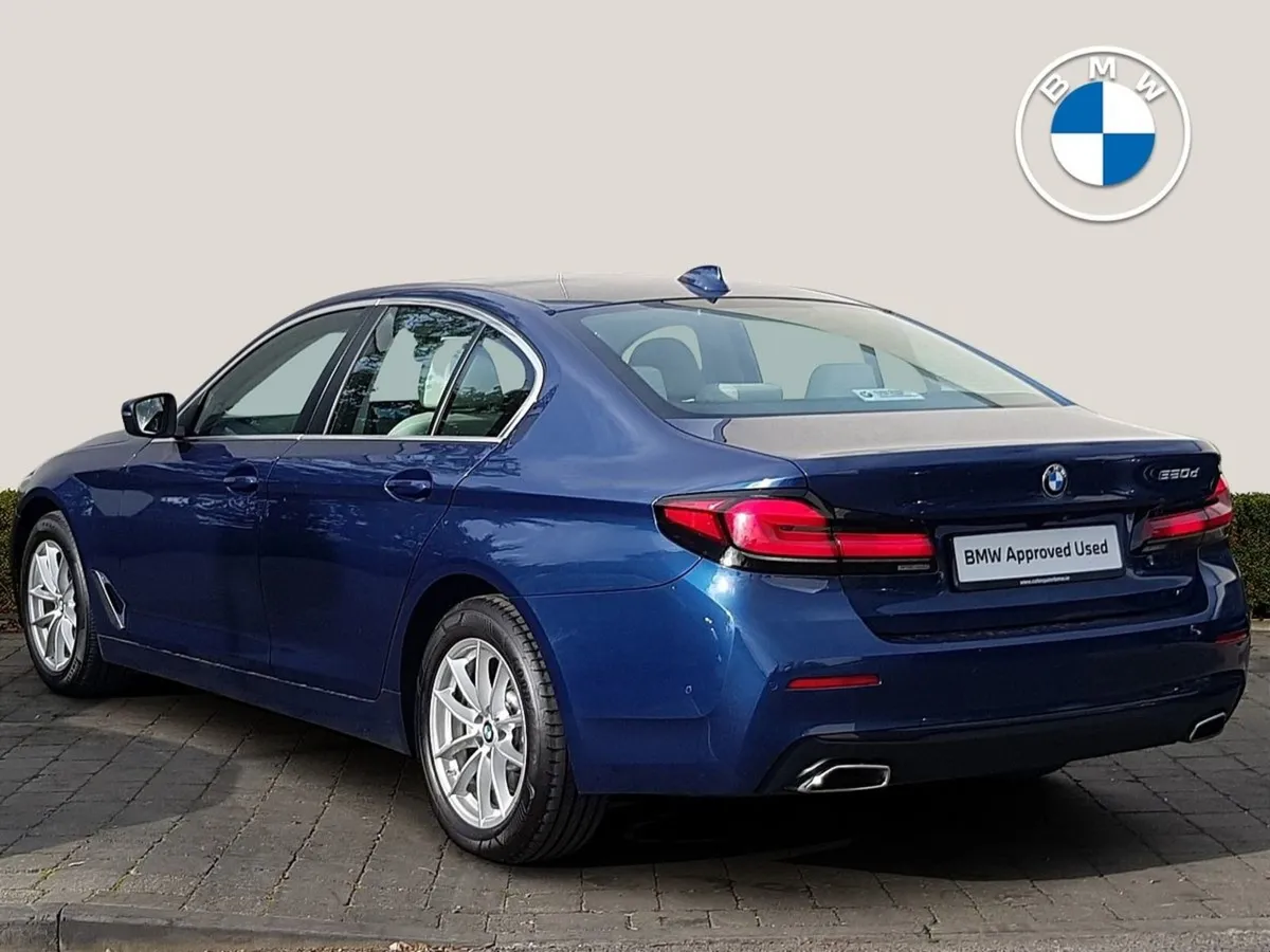 BMW 5 Series 520d SE - Image 2