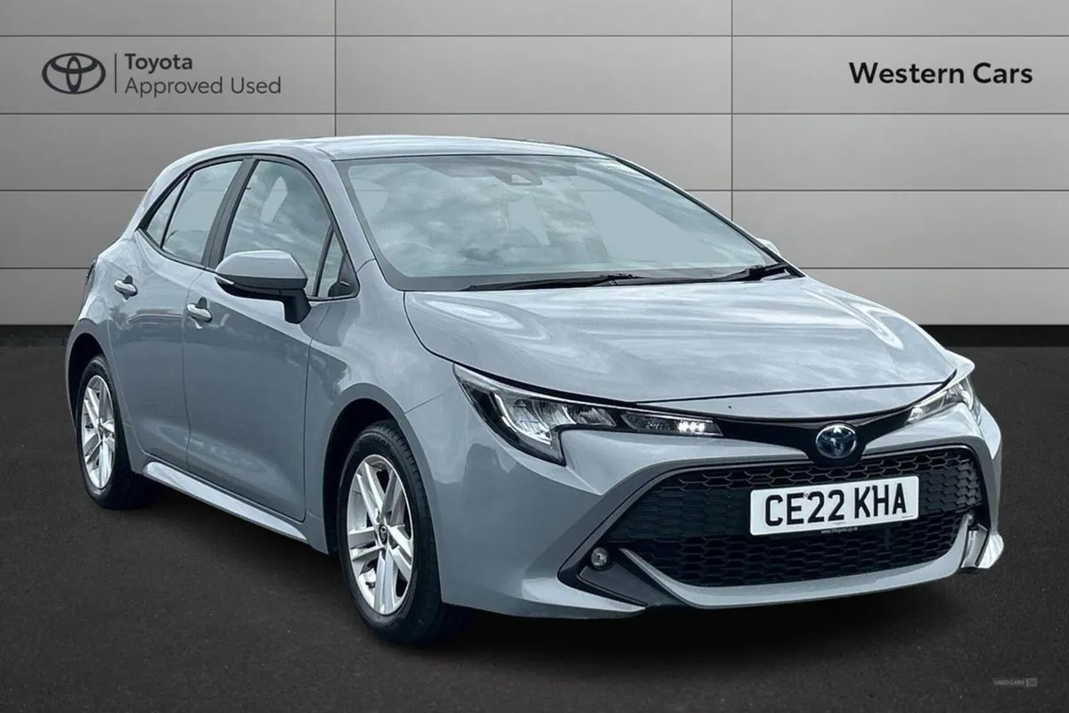 Toyota Corolla 1.8 Vvt-h Icon CVT Euro 6 (s/s) 5dr - Image 1