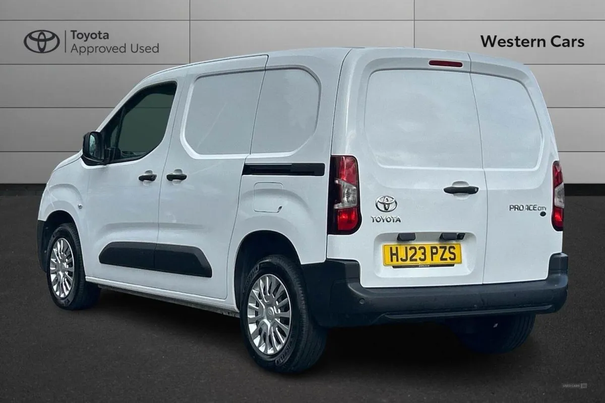 Toyota Proace 1.5 Bluehdi Icon Short Panel Van 5d - Image 4