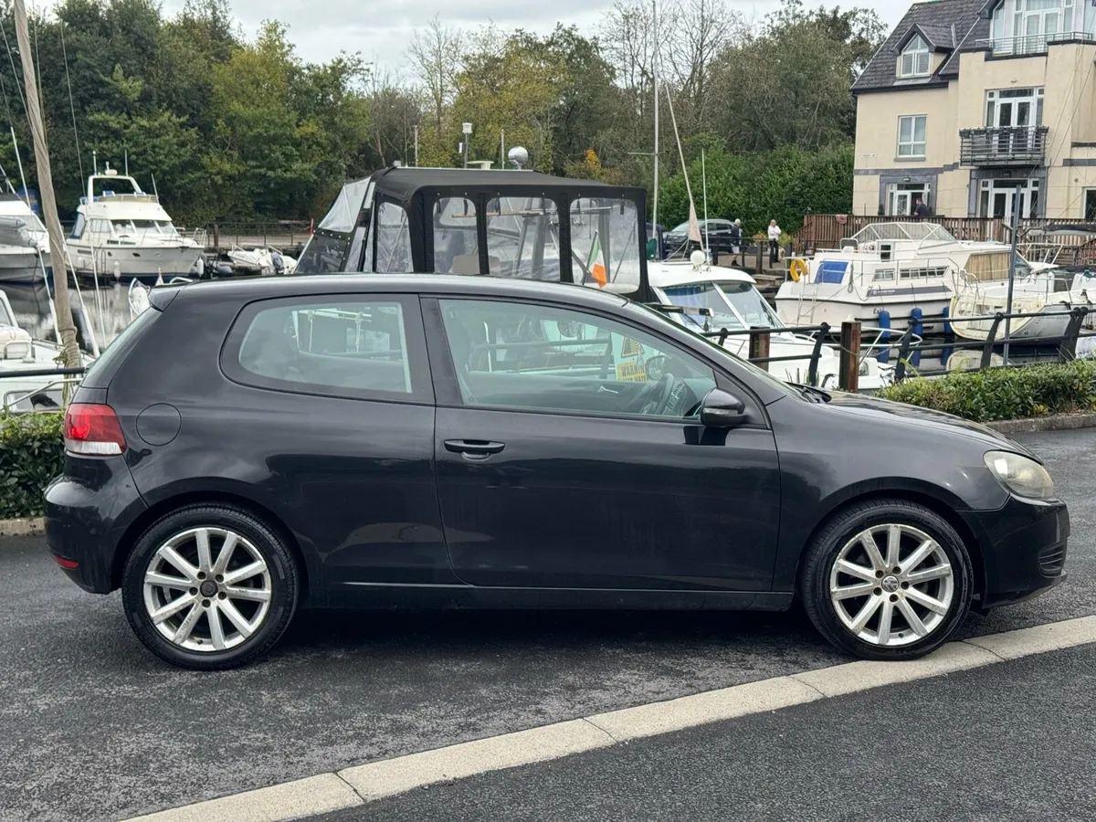 Volkswagen Golf 2011 2.0 diesel - Image 4