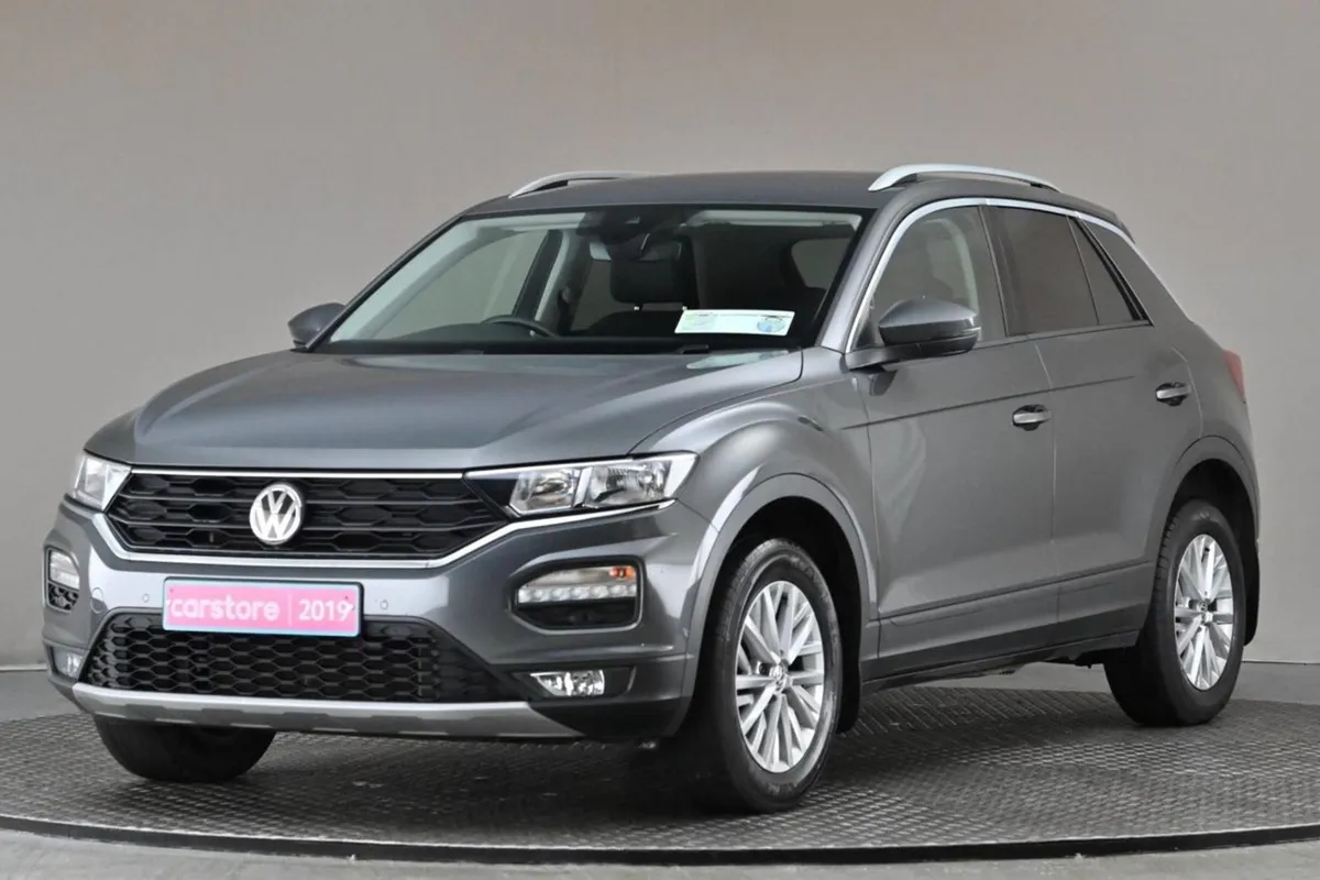 Volkswagen T-Roc 1.0 TSI Design 115BHP 6spd - Image 3