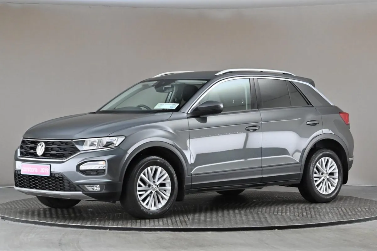Volkswagen T-Roc 1.0 TSI Design 115BHP 6spd - Image 4