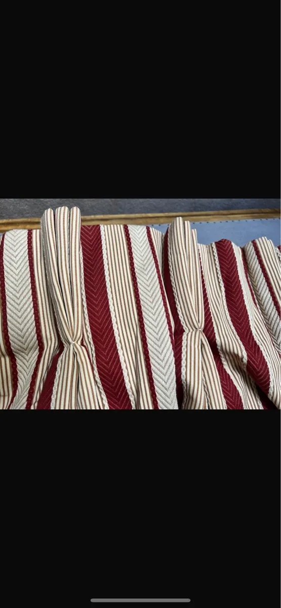 Stunning KA International Custom Curtain like new - Image 1