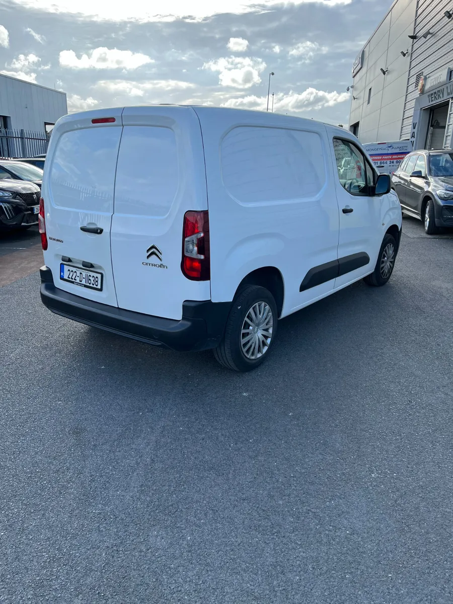 Citroen Berlingo 2022 - Image 4