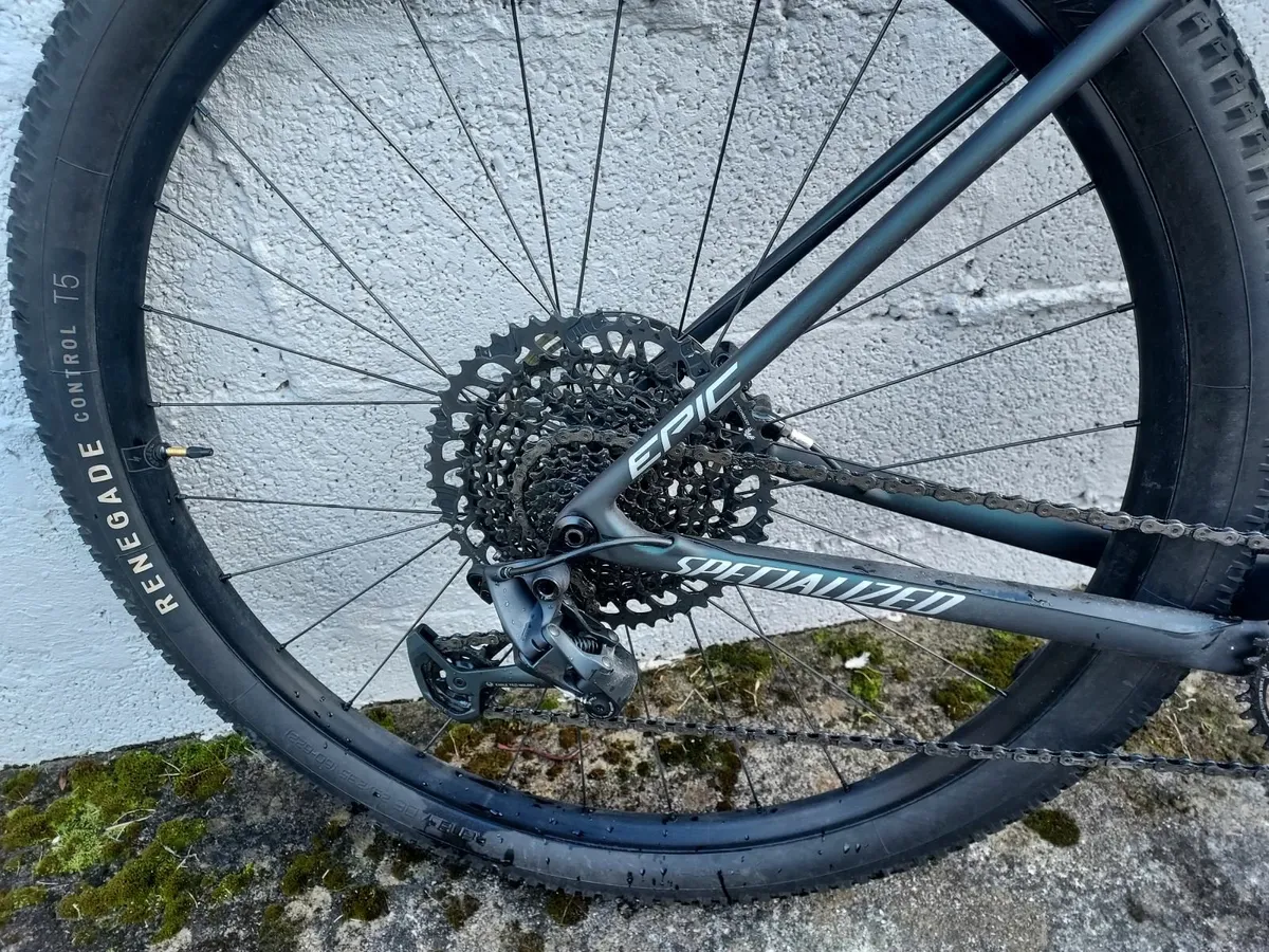 Specialized Epic Hardtail Mountain Bike - Image 2