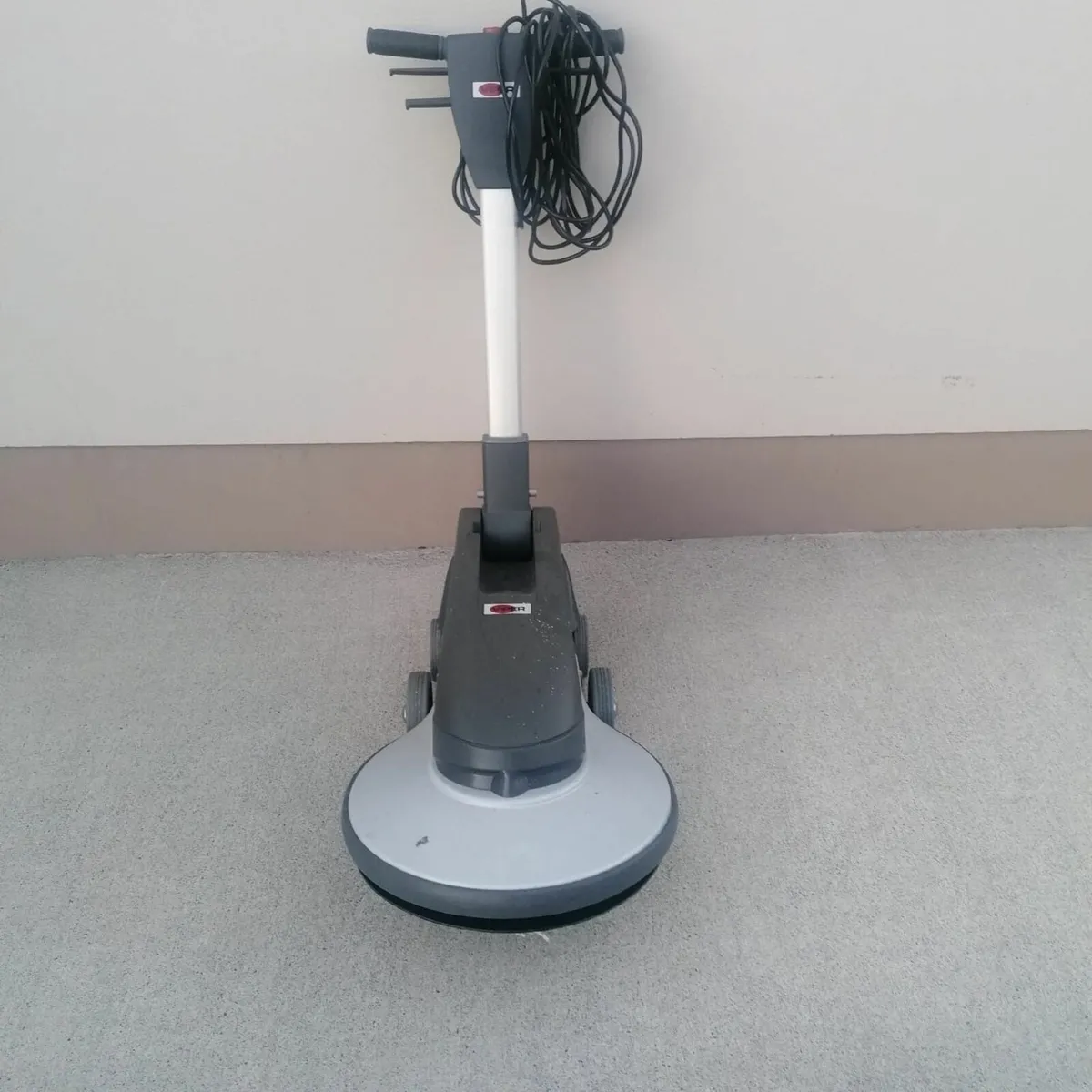 Floor polisher - Image 1