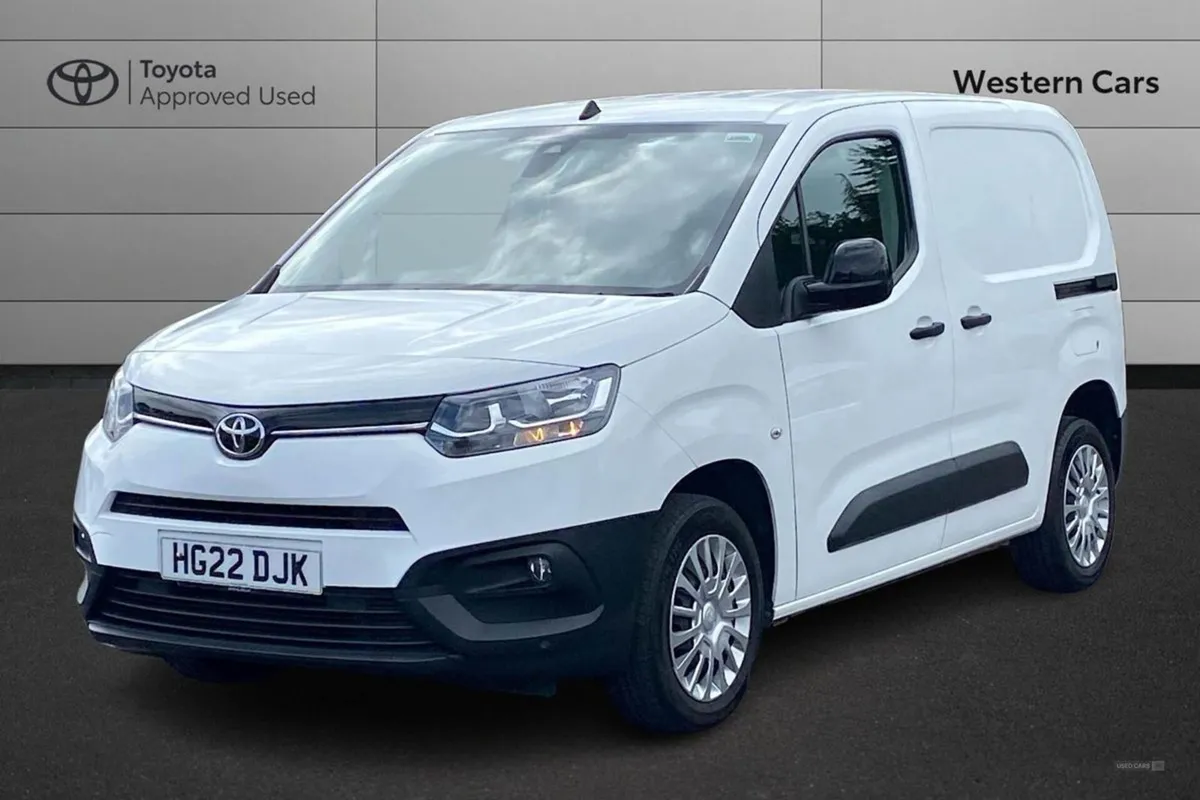 Toyota Proace 1.5 Bluehdi Icon Short Panel Van SW - Image 3