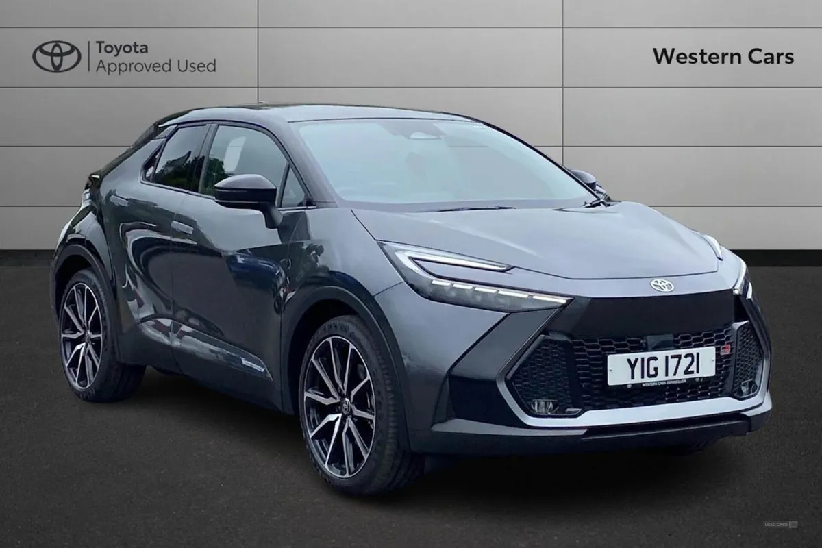 Toyota C-HR 2.0 Vvt-h 13.6 kWh GR Sport CVT Euro - Image 1
