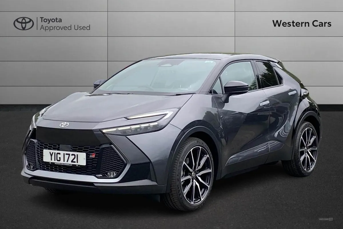 Toyota C-HR 2.0 Vvt-h 13.6 kWh GR Sport CVT Euro - Image 3