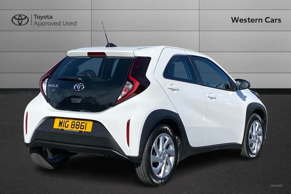 Toyota Aygo X 1.0 Vvt-i Pure Euro 6 (s/s) 5dr - Image 2
