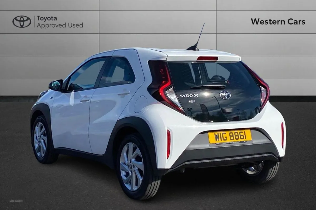 Toyota Aygo X 1.0 Vvt-i Pure Euro 6 (s/s) 5dr - Image 4