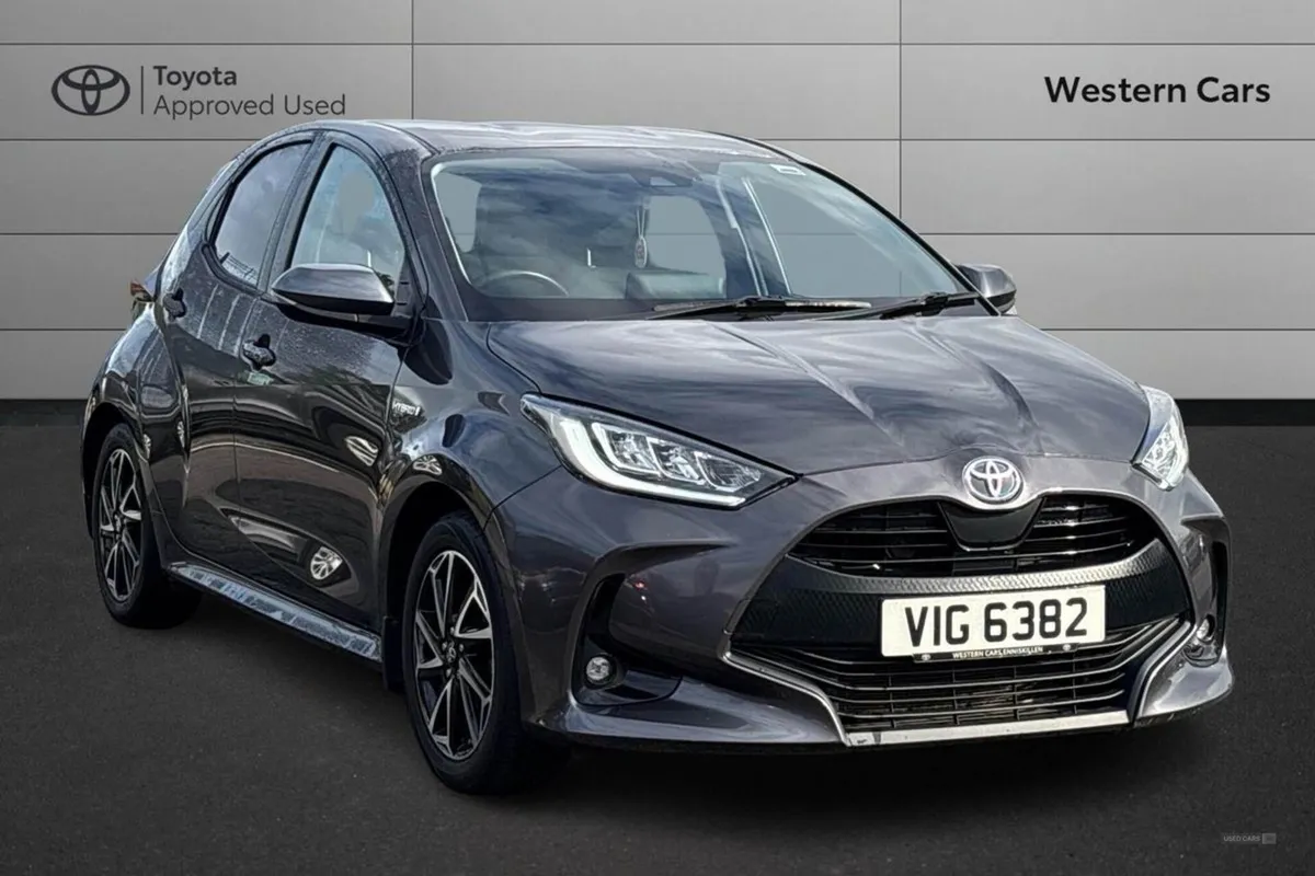 Toyota Yaris 1.5 Vvt-h Design E-cvt Euro 6 (s/s) - Image 1