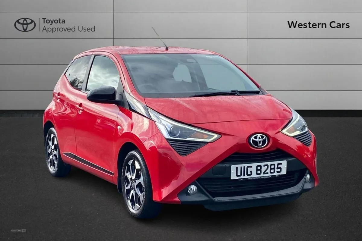 Toyota AYGO 1.0 Vvt-i X-trend Euro 6 5dr (safety - Image 1