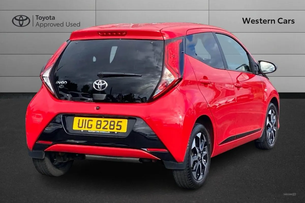 Toyota AYGO 1.0 Vvt-i X-trend Euro 6 5dr (safety - Image 2