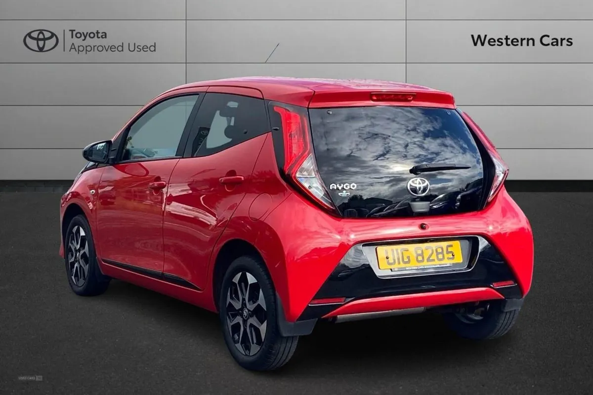 Toyota AYGO 1.0 Vvt-i X-trend Euro 6 5dr (safety - Image 4